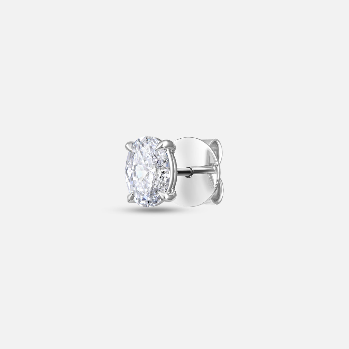 Oval Brilliance Diamond Stud